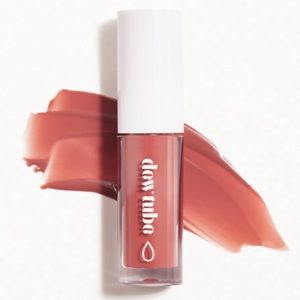 DEWTUBE Hydrating Lip Gloss in Petal NIB